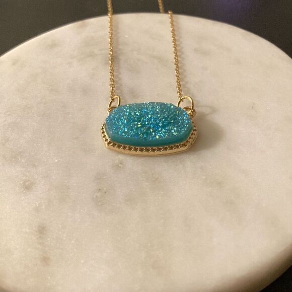 Druzzy faux Gold chain necklace - Picture 2 of 6